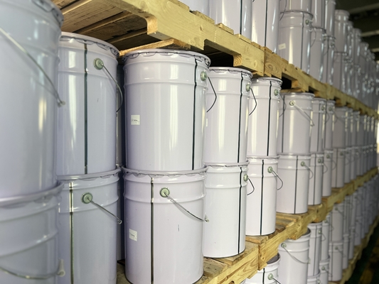 Các chất làm cứng anhidrua cho nhựa epoxy cải thiện hiệu suất và độ bền